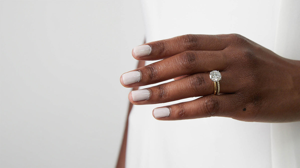 Round Brilliant Diamond Engagement Ring Collection