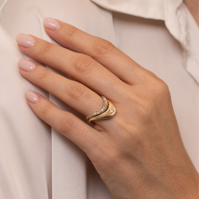 Champagne Diamond Shadow Band