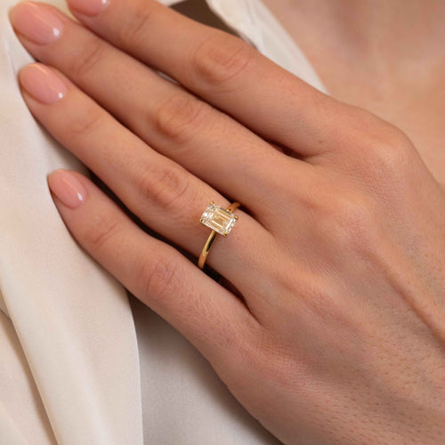 Baxter and Monroe 2.01ct Emerald Cut Diamond Engagement Ring Image 2