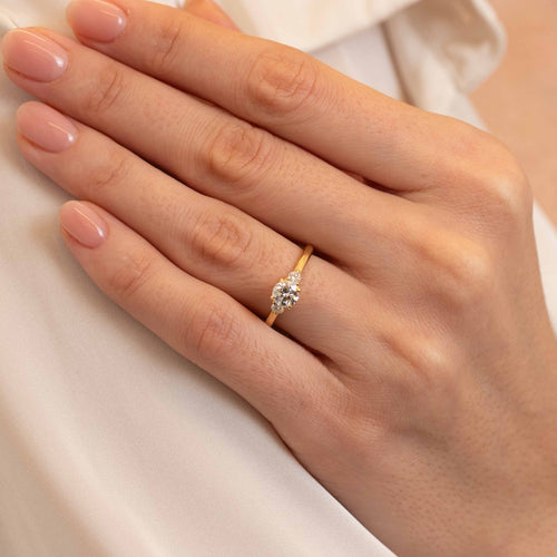 Petite Elizabeth 0.70ct Round Cut Diamond Three Stone Engagement Ring Image 2