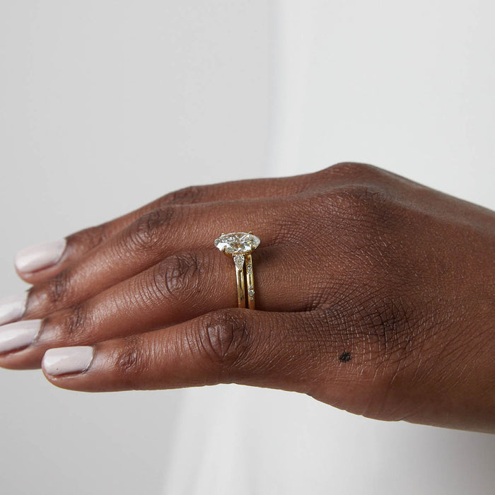 Ann 1.70ct Oval Cut Diamond Engagement Ring
