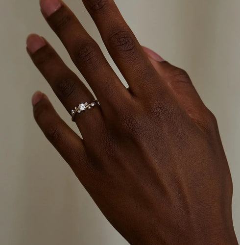 Organic Crossover Diamond Ring Image 2