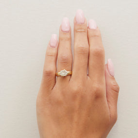 DiMe Siempre Arrows 1.71ct Emerald Cut Diamond Engagement Ring Image 2