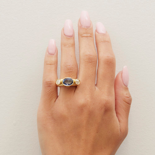 DiMe Siempre Love Machine Sapphire Three-Stone Engagement Ring Image 2