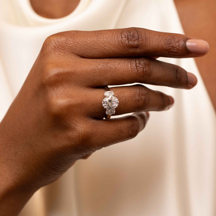 Grand Special 3 Stone Engagement Ring