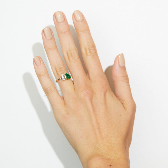Emerald & Diamond Toi et Moi Ring