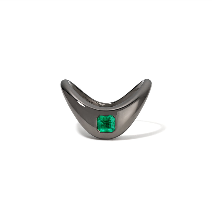 Petite ZAHA Emerald Stacking Ring