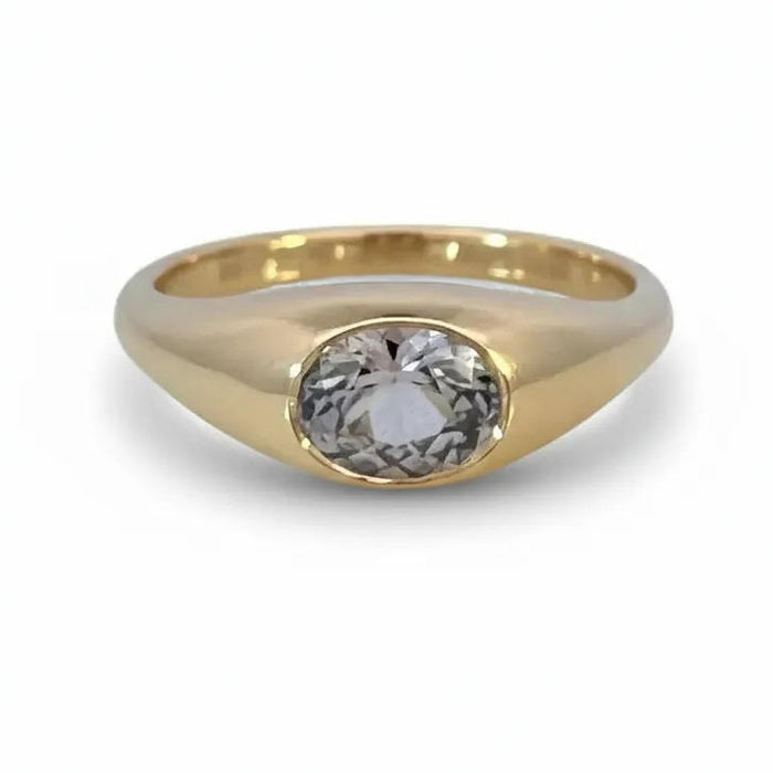 Lavender Sapphire Lyra Signet Ring