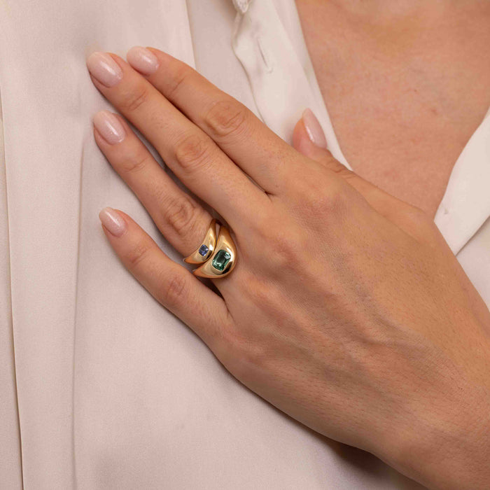 Petite ZAHA Blue Sapphire Ring