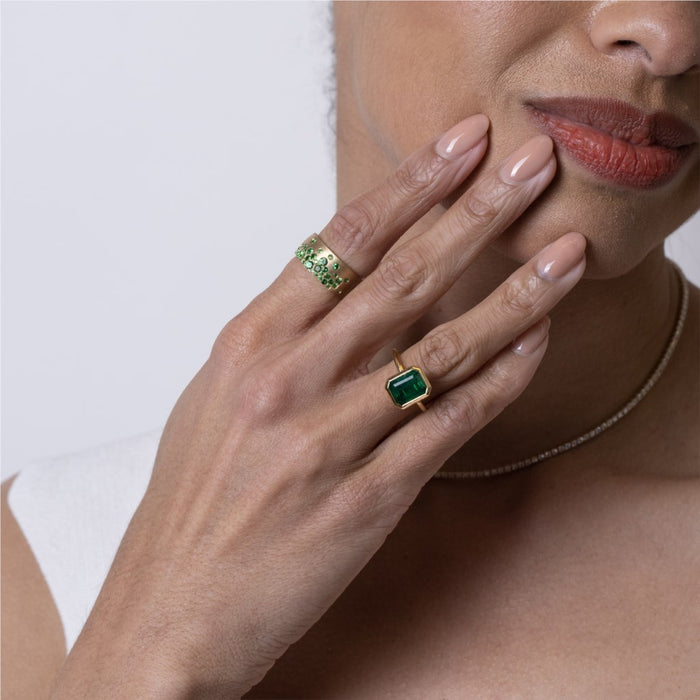 Scattered Tsavorite Cigar Band