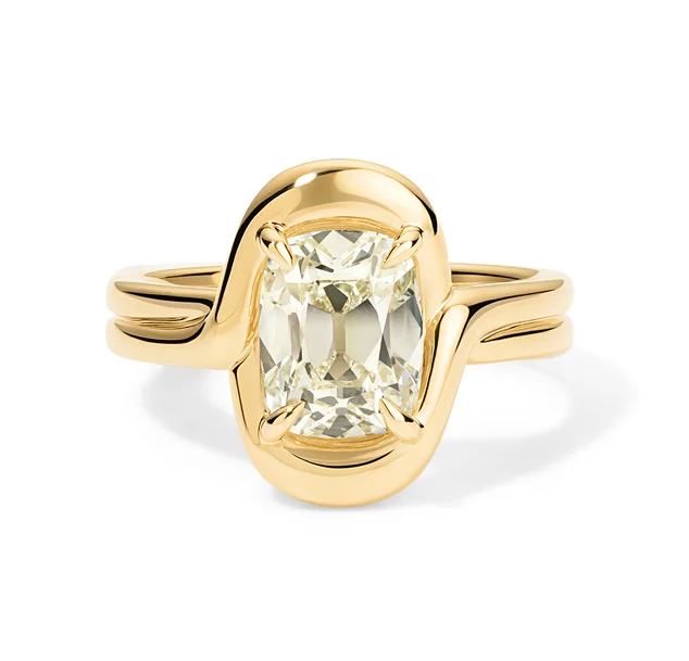 Naoumi Engagement Ring