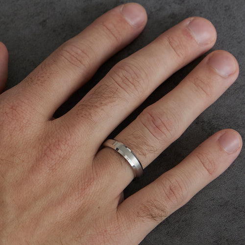 5mm Beveled Edge Wedding Band Image 2