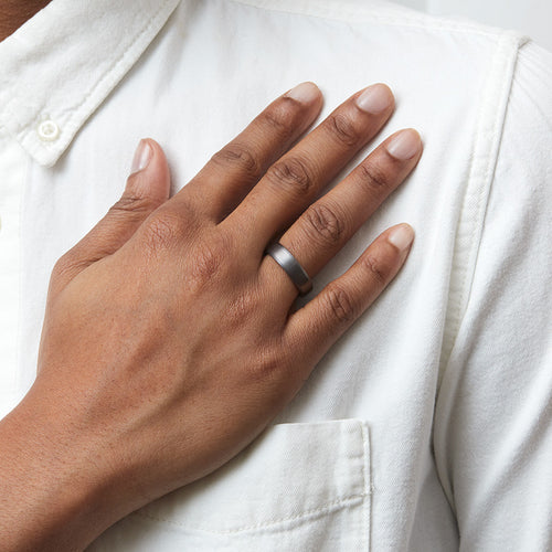 6mm Satin Tantalum Beveled Edge Wedding Band Image 2