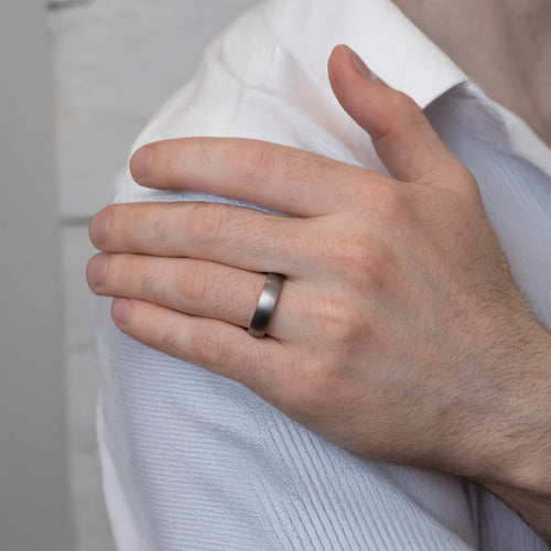 5mm Platinum & Rose Gold Wedding Band Image 2