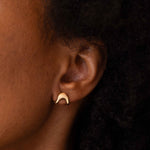 Zaha Plain Huggie Earrings