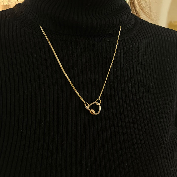 Two-Tone Baby Droplock