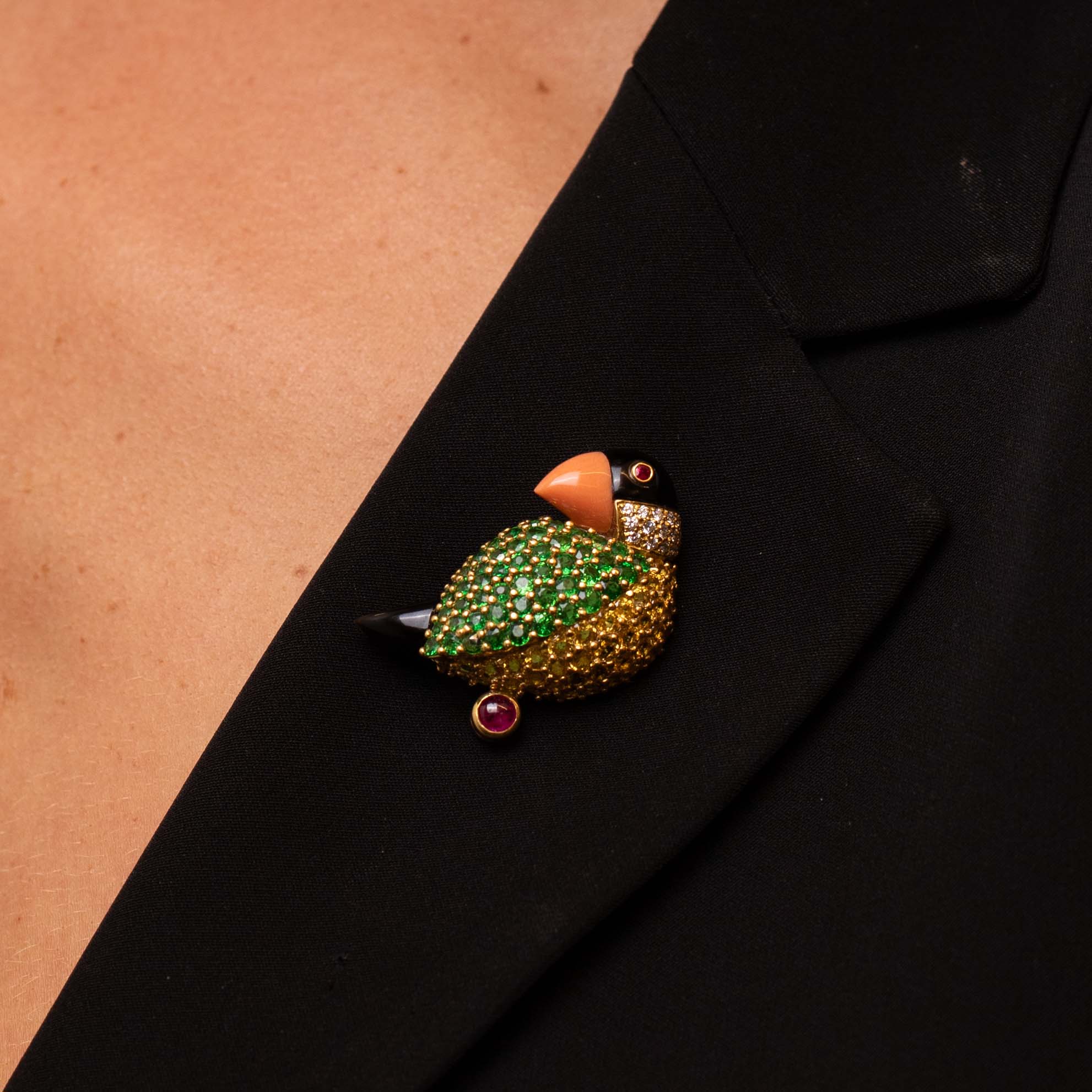 【Llife】BOTTON BROOCH Golden Lightning Bolt brooch / pin – Sixton London