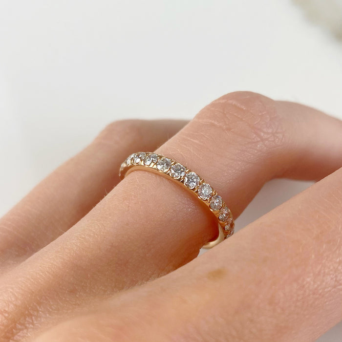 PLATINUM LARGE BAXTER FULL ETERNITY WEDDING BAND WITH 1.02 CTW ROUND BRILLIANT DIAMONDS (G COLOR, SI CLARITY) BY G ST. CEREMONY

BAXTER LARGE - 2.1MM STONES, 2.8MM SHANK

NON-RESIZABLE