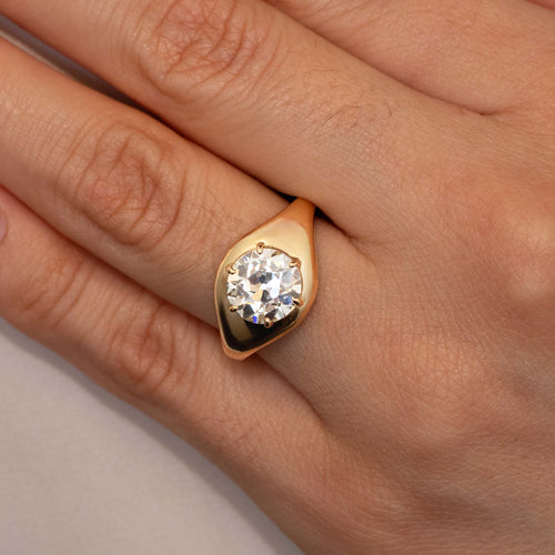 Bryn 2.21ct Old European Cut Diamond Engagement Ring Image 2