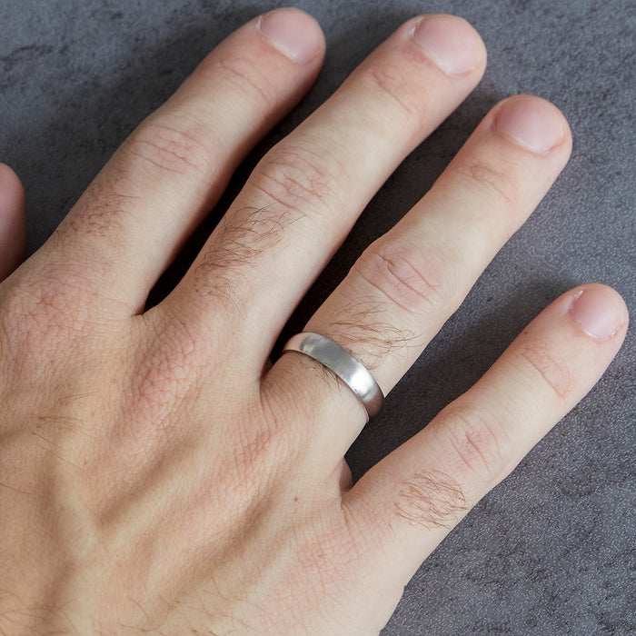 Walker 5mm Wedding Band
