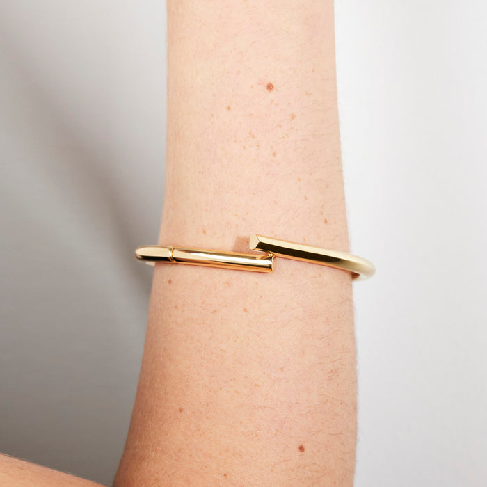 7" Oera Hinged Bangle