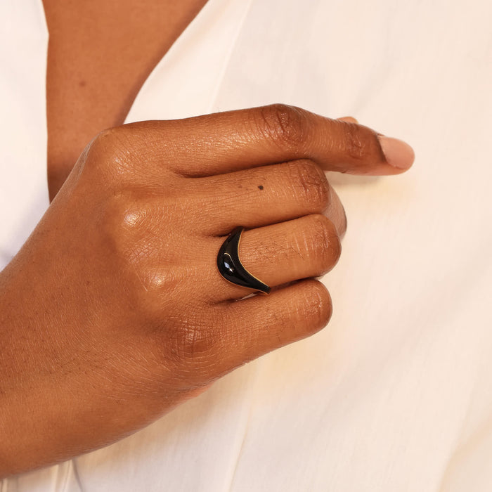 "Petite Zaha" Onyx & Gold Ring