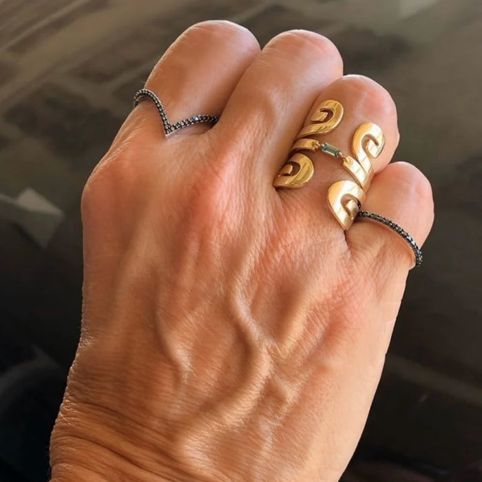 "Txirimiri" Wide Cuff Ring