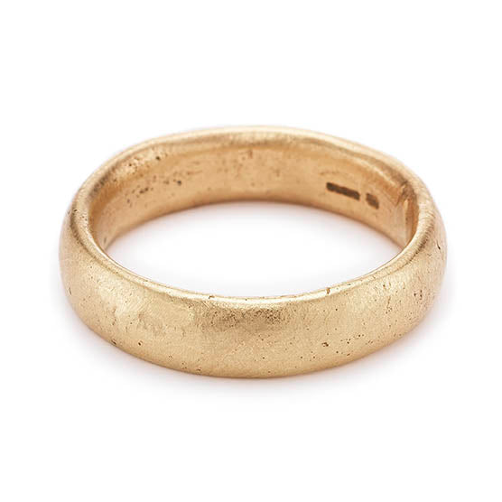 6mm Oval Section Wedding Band