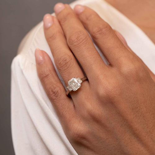 3-stone 2.57ct Radiant Cut Diamond Engagement Ring Image 2