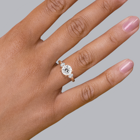 Elizabeth Three-Stone Diamond Engagement Ring Setting Image 2